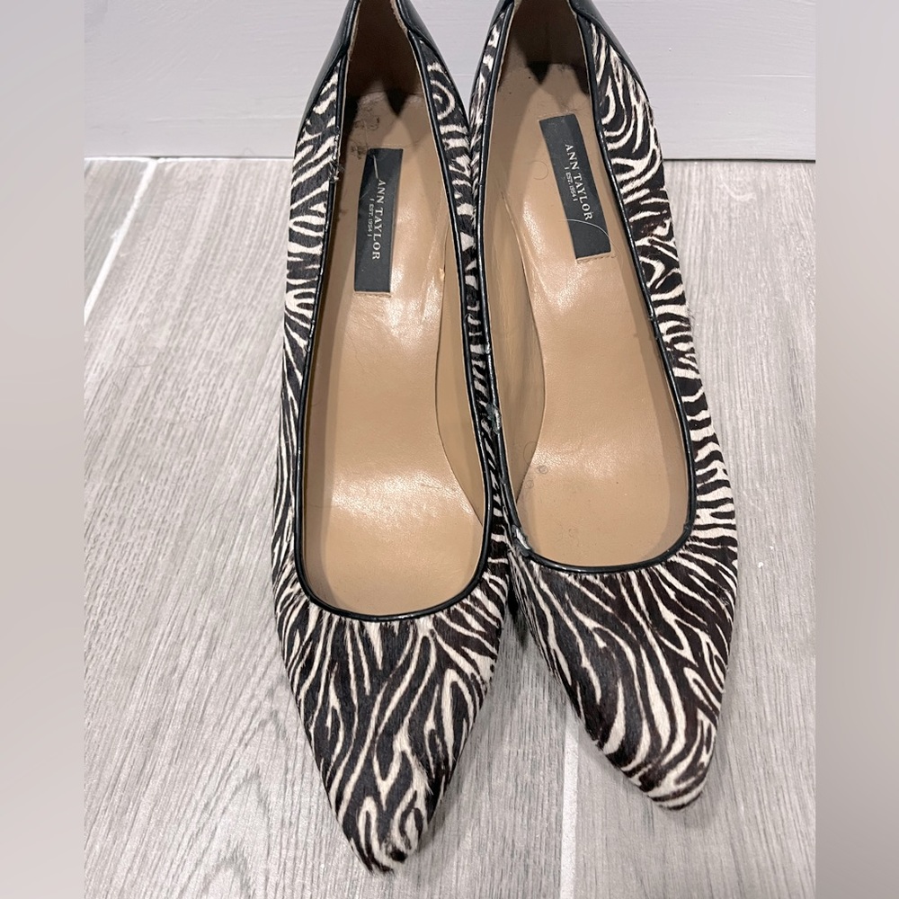 Ann Taylor kitten heels